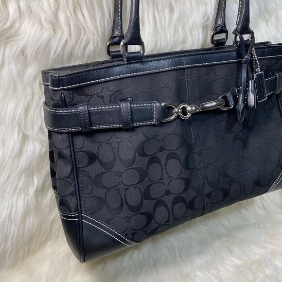 Coach Bag - Picture 3 of 12